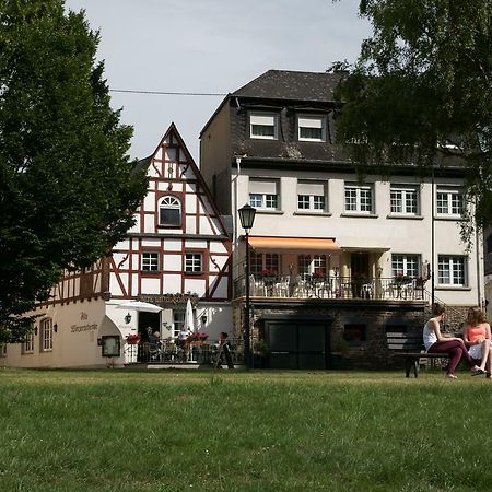 Alte Winzerschenke Hotel Bruttig-Fankel Bagian luar foto