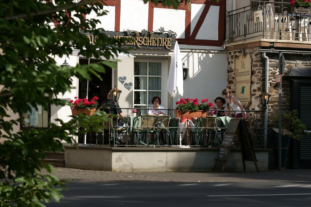 Alte Winzerschenke Hotel Bruttig-Fankel Bagian luar foto